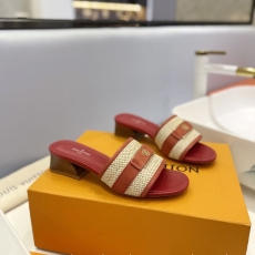 Louis Vuitton Slippers